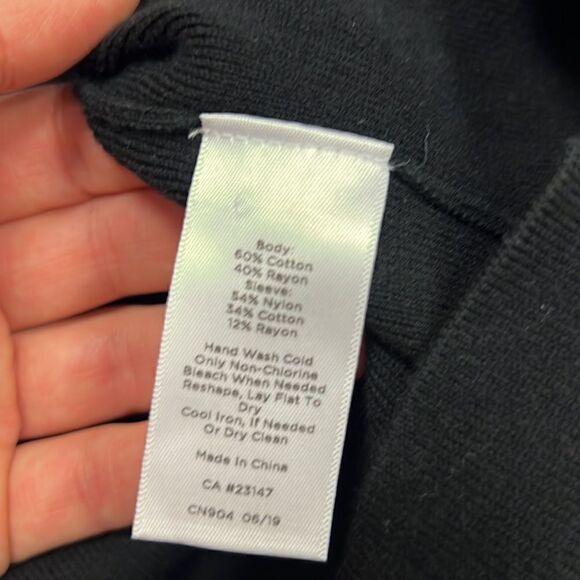 Talbots v neck sweater with lace sleeves.  Size L - Picture 8 of 8